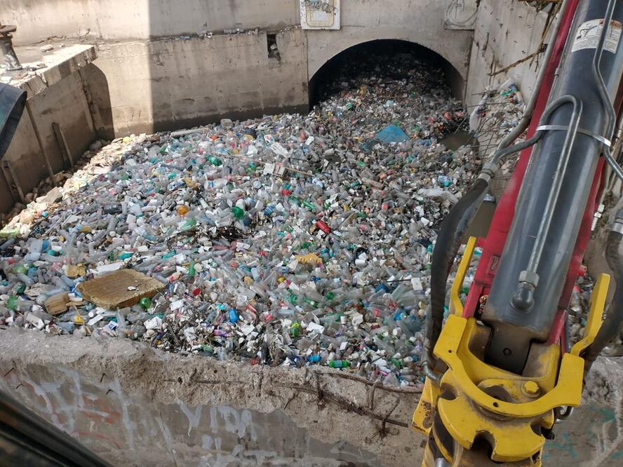 En el Estado de México, fueron retirados 657 toneladas de basura de la red de drenaje y alcantarillado. (Foto: especial)