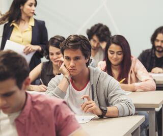 Michael Ronda prefiere llevar realidad a la pantalla