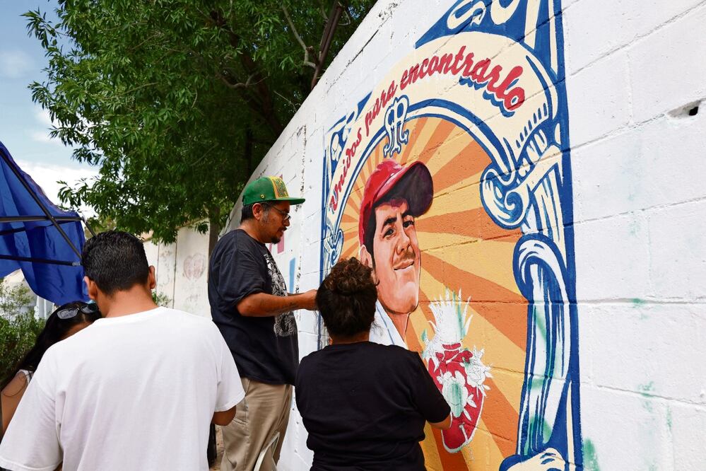 Integrantes del Colectivo de Familias Unidas por la Verdad y la Justicia exigen que no termine la búsqueda de sus seres queridos. Foto: Paola Gamboa / El Universal