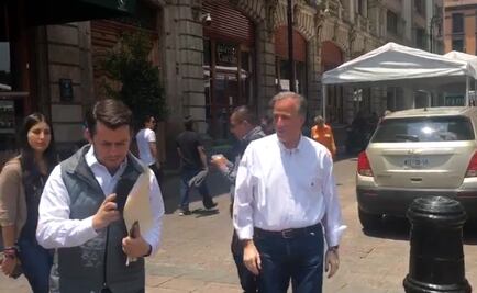 Reciben a Meade con gritos hacia Obrador en el Palacio de Minería