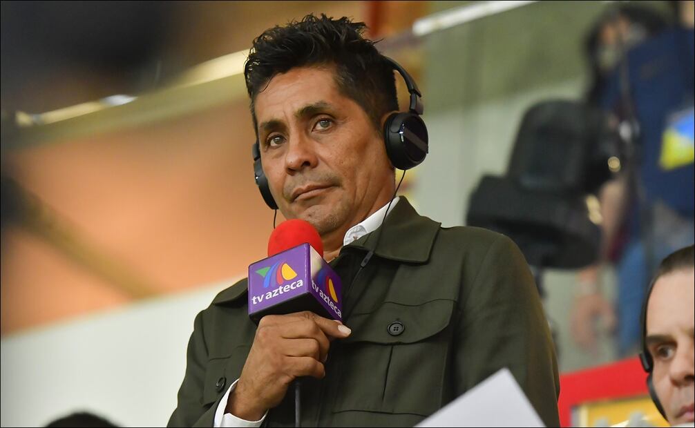 Jorge Campos, durante una transmisión de Azteca Deportes. FOTO: Imago7
