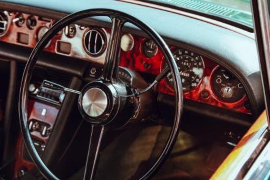 Las piezas de plástico de tu automóvil que debes revisar 
