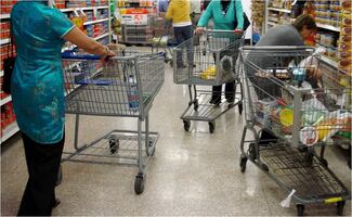 Ventas al menudeo se estancan en septiembre, tras dos meses al alza