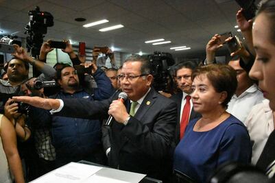 Congreso de Veracruz avala licencia a Duarte; nombra interino
