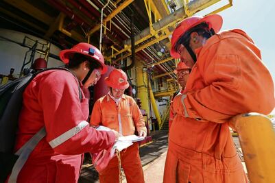 “Negocio de Pemex no está en jinetear el dinero”, director promete pagar a proveedores en agosto