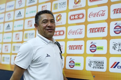 Ignacio Ambriz seguirá en el banquillo de León
