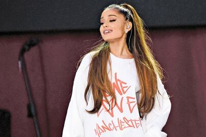 Ariana Grande presenta su cuarto álbum completo 