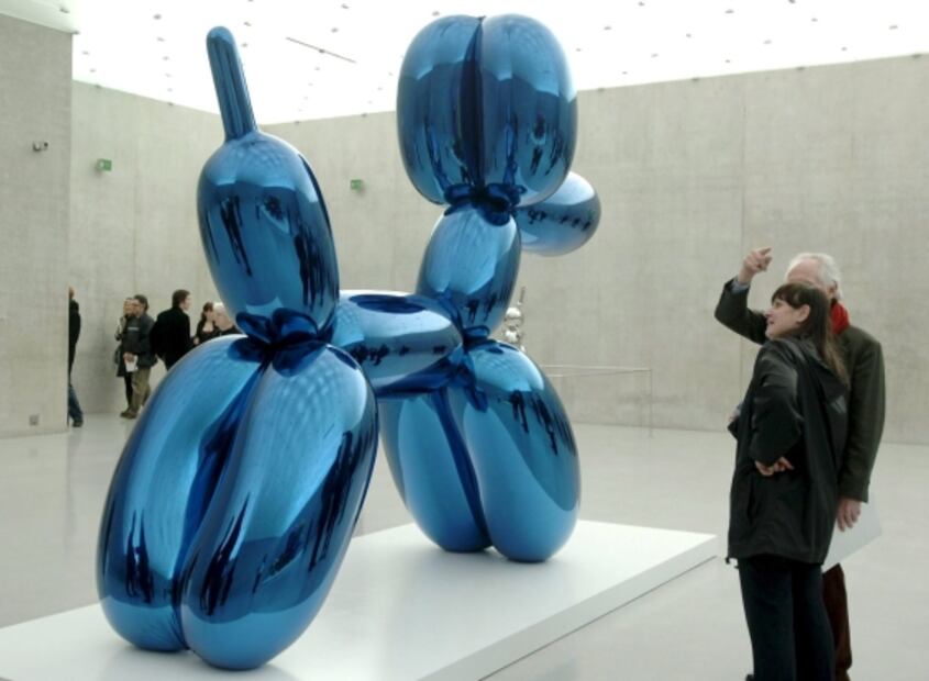 Mujer rompe accidentalmente una escultura de Jeff Koons valorada en 42 mil dólares