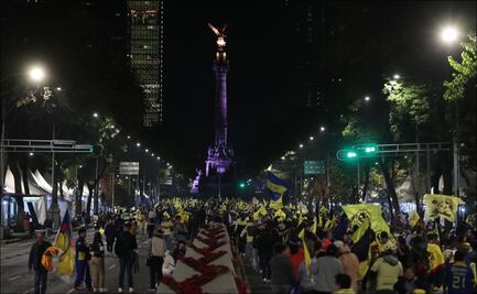 Afición del América festeja la 14 en el Ángel de la Independencia 