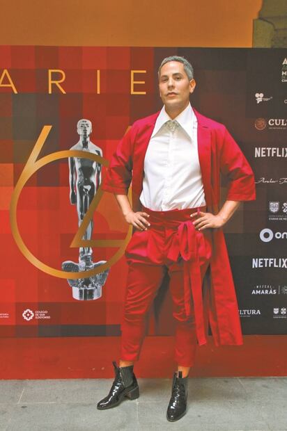 Tatiana Huezo ilumina el Ariel con "Noche de fuego"