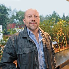 Martín Solares se adaptará a los 70