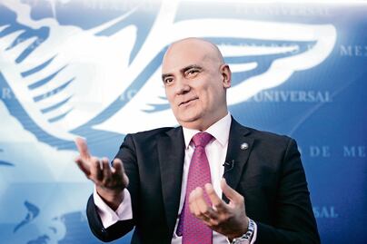 Se están 'volando' a pilotos mexicanos