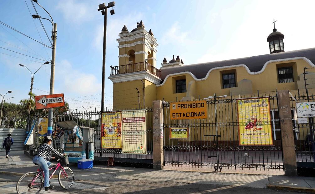 Imagen del exterior de la Basílica Nuestra Señora del Carmen en donde Robert Prevost fue administrador apostólico de la Diócesis del Callao en Lima, Perú, el jueves 8 de mayo de 2025. Foto: EFE