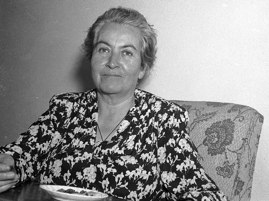 Gabriela Mistral en Fortín de las Flores, México, donde se encontraba recuperándose de un ataque cardiaco. Foto: AP, archivo 