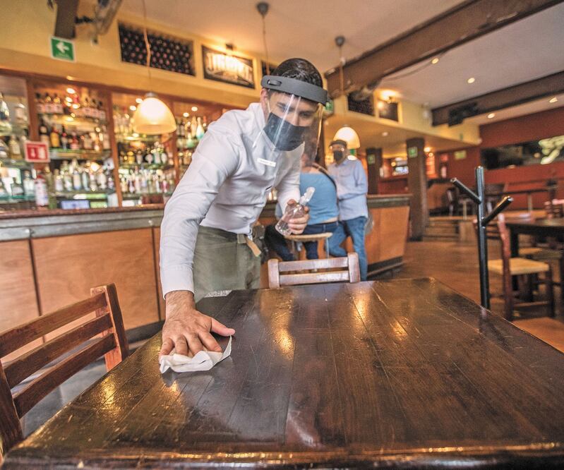 En bares y discotecas se perdieron en el primer confinamiento 295 mil tra bajos. Foto: ARCHIVO EL UNIVERSAL