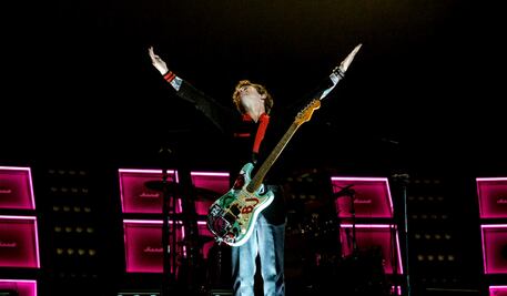 FOTOS: Green Day cierra el primer día del Corona Capital rodeado de miles de fans
