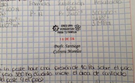 Cesan a maestro que usaba sellos con frases despectivas, lo más compartido 