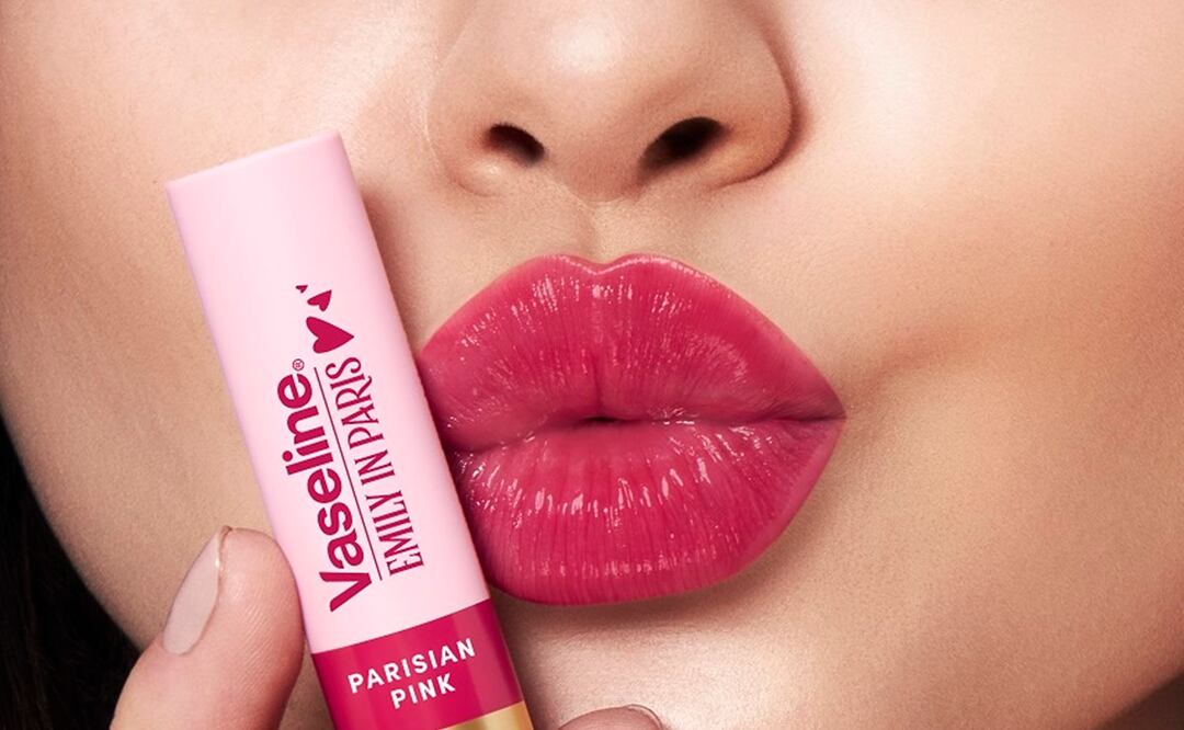 Un rosa vibrante es uno de los tonos de la colección de labiales. Foto: Especial