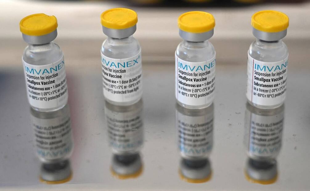 Muestra dosis de Imvanex, una vacuna para proteger contra el virus de la viruela del simio. Foto: AFP