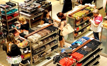 Sube con fuerza gasto del consumidor en EU