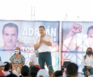 Y abanderados acusan embestida para dañarlos