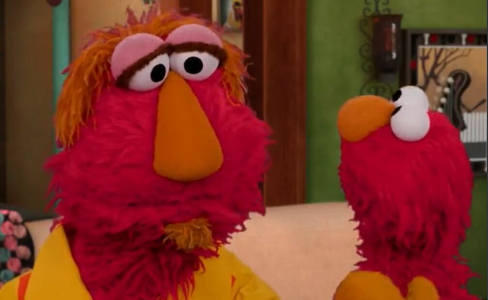 Captura de pantalla muestra los mensajes publicados desde la cuenta oficial de Elmo en X, los cuales incluyeron críticas a Donald Trump y referencias al caso Epstein, antes de ser eliminados. Foto: Tomada del video 
