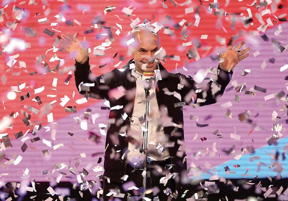 Horacio Rodríguez Larreta, aspirante a la alcaldía de Buenos Aires por Propuesta Republicana (PRO), celebró ayer su victoria en la primera vuelta. Foto: DANIEL JAYO.AP