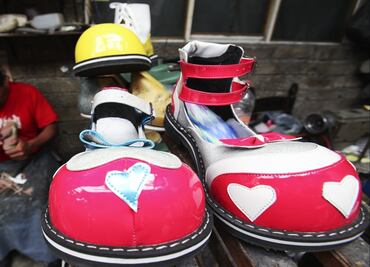 The art of making clown shoes
