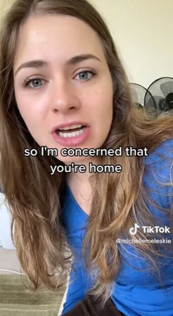 Joven sale de fiesta e ignora llamado de sus vecinos, cuando regresa lo ocurrido es terrible