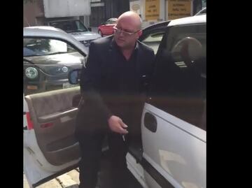 Video. Conductor bloquea rampa e insulta a quienes lo cuestionan