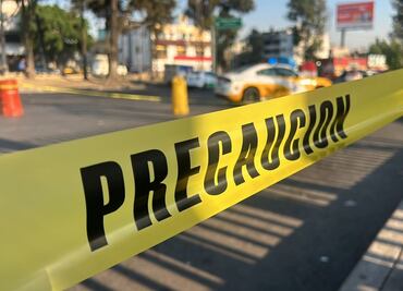 Hombre muere atropellado por un tráiler en Insurgentes Sur; conductor huye tras el accidente