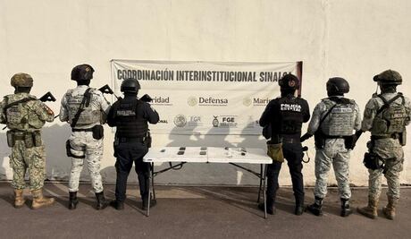 Aseguran objetos prohibidos en penales de Évora y Culiacán; hallan celulares, tablet y herramientas