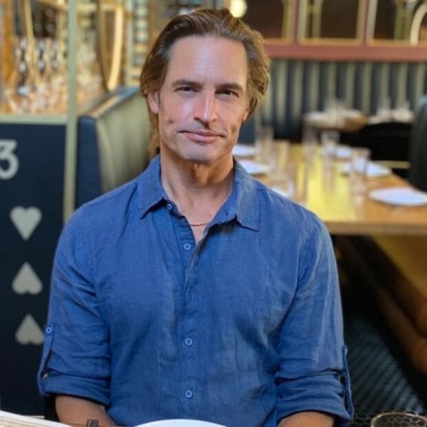 El rotundo cambio físico de Josh Holloway a 12 años de “Lost”