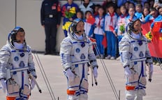 Los astronautas de la misión china Shenzhou-20 regresan a la Tierra tras 204 días en órbita