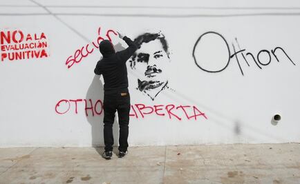 CNTE vandaliza oficinas del IEEPO 