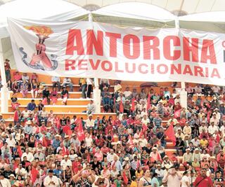 Congela UIF cuentas de líderes de Antorcha