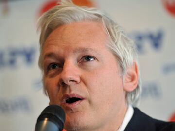Assange es libre, pero tiene procesos pendientes por los atropellos que ha sufrido, dice abogado