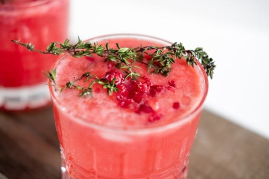 Razones para beber jugo de granada en ayunas