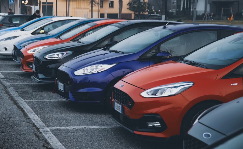 Comprar un auto con grandes sumas de efectivo es considerado una actividad vulnerable. Foto: Unsplash