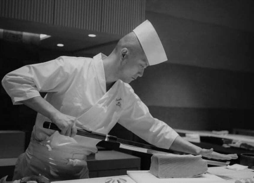Así fue la tradicional subasta de atún más famosa de Tokio, el costo del mejor ejemplar fue millonario