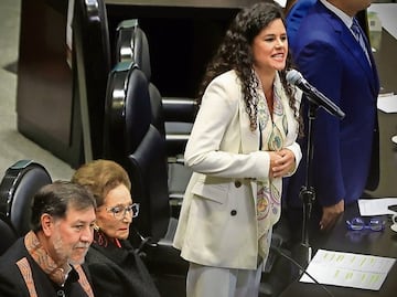 La entrega se convierte en un mitin político