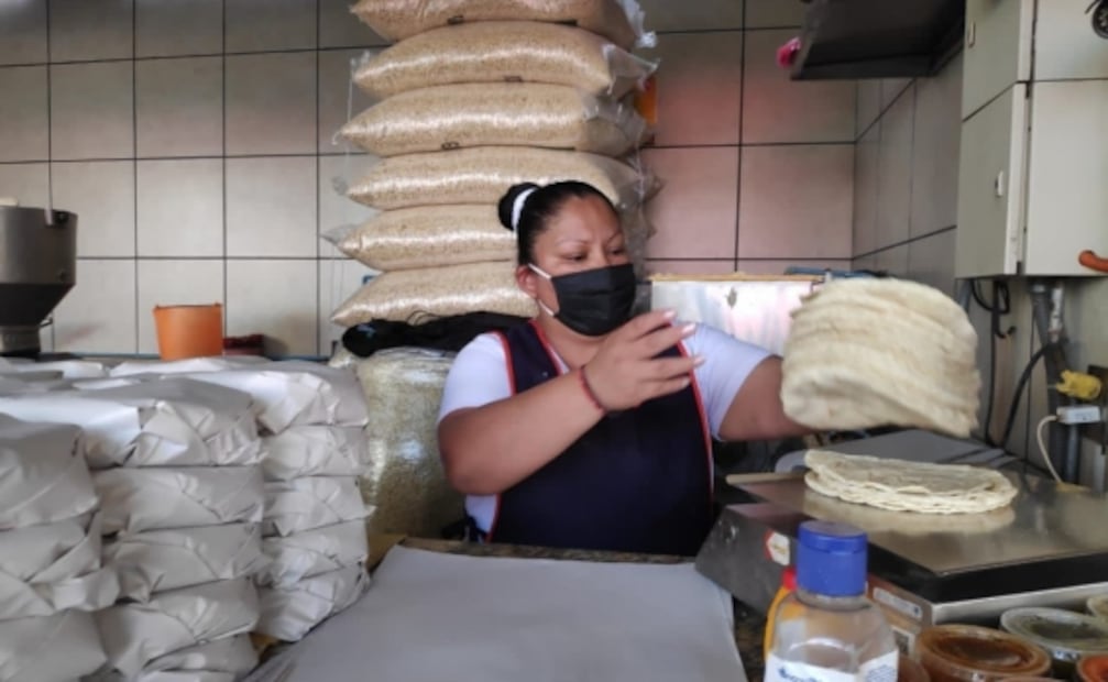 Incremento en precio del gas subió de uno a dos pesos el kilo de tortilla en Edomex y CDMX
