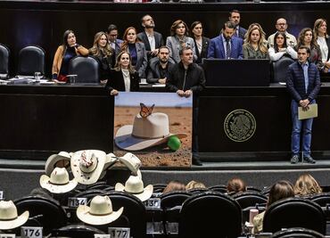 Mentadas de madre, veladoras, sombreros y reclamos a Morena