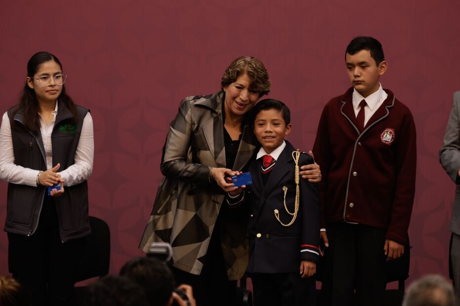 Entregarán más de 65 mil becas por aprovechamiento académico en Edomex. Foto: Jorge Alvarado. Foto: Jorge Alvarado