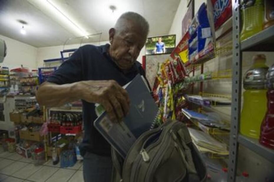 Tras cirugía de corazón, abuelito decidió volver a estudiar