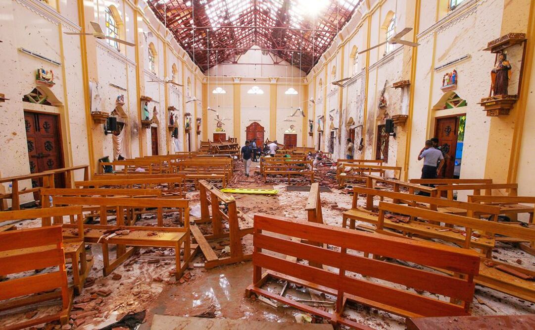 Aspecto de un templo tras una explosión reportada este domingo en Sri Lanka (Foto: Reuters)