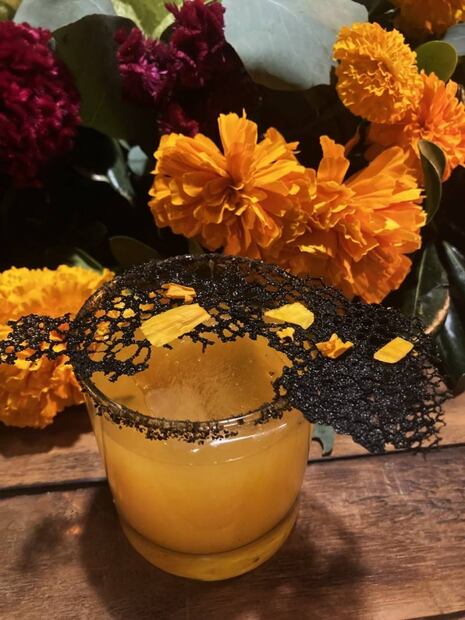 Cena negra en San Miguel de Allende: un festín para vivos y muertos