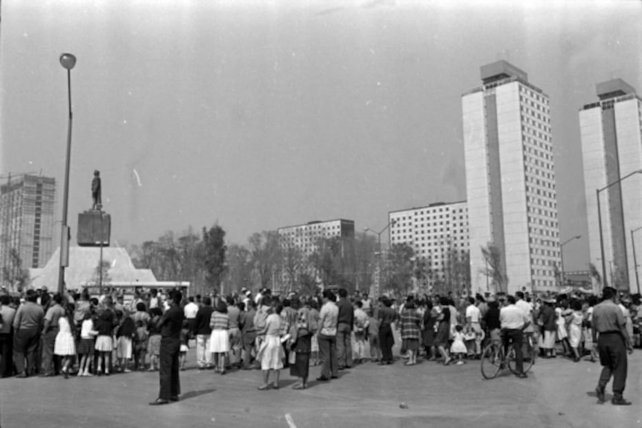 El lado olvidado y devastado de Reforma
