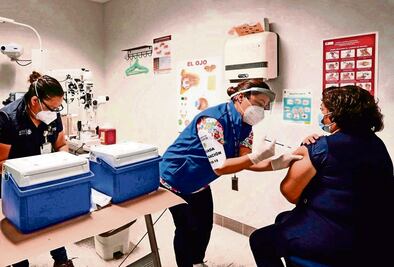 IMSS sin vacunas de Covid actualizadas