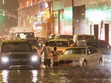 Fuertes lluvias en Nueva York y Nueva Jersey dejan al menos 8 muertos